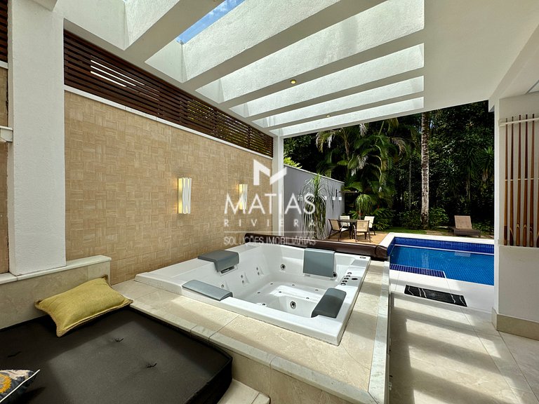 Luxurious 5BR Home w/ Pool & Jacuzzi - Riviera