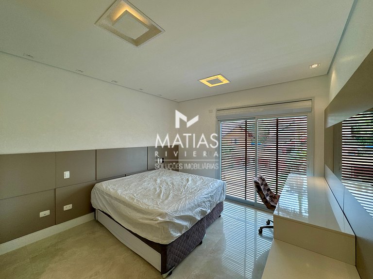 Luxurious 5BR Home w/ Pool & Jacuzzi - Riviera