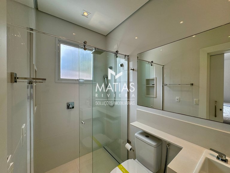 Luxurious 5BR Home w/ Pool & Jacuzzi - Riviera
