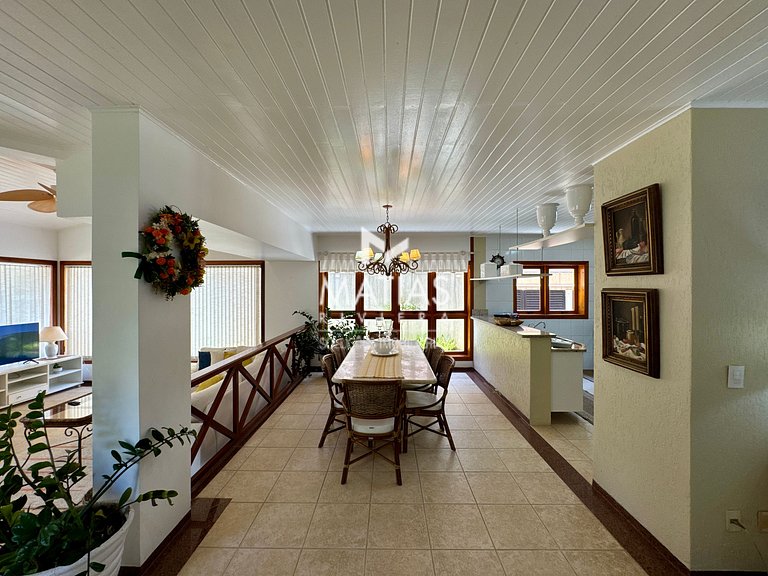 Casa 250m da Praia da Riviera de São Lourenço