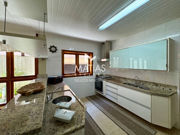 Casa 250m da Praia da Riviera de São Lourenço