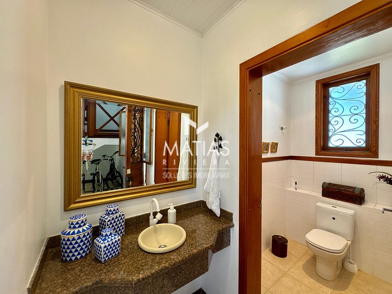 Luxury Retreat w/ Pool & Jacuzzi - Hanga Roa