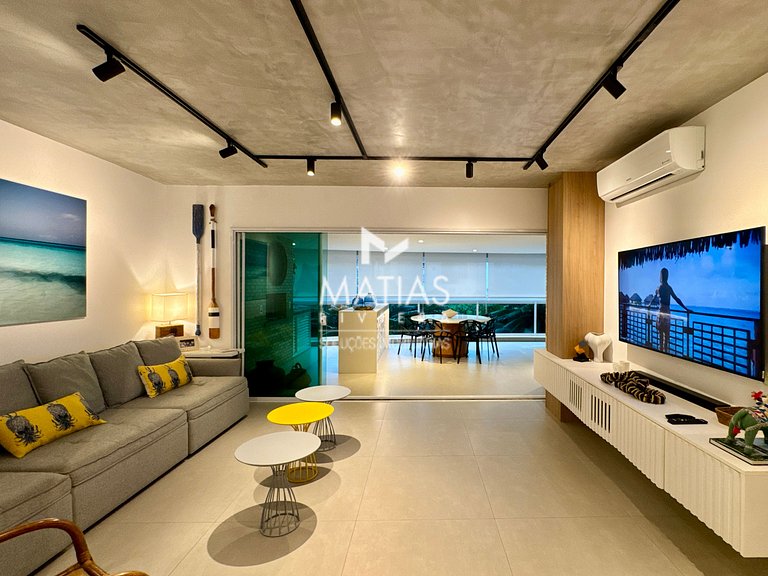 Apartamento 80 metros da Praia, 4 suites + Dependencia de Em