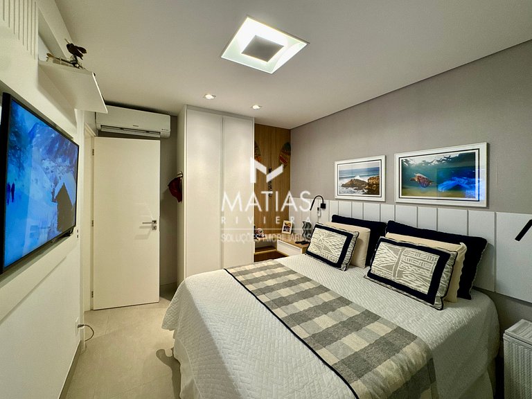 Apartamento Reformado com 4 Suites + Dependência de Empregad