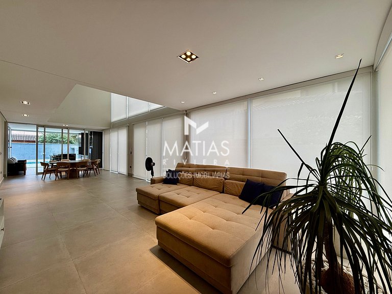 Casa 5 Suítes com Área Gourmet - Hanga Roa
