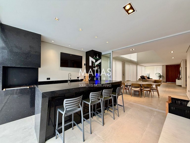 Casa 5 Suítes com Área Gourmet - Hanga Roa