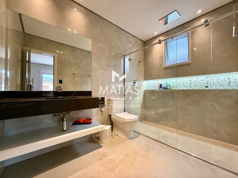Luxury Retreat w/ Pool & Jacuzzi - Hanga Roa