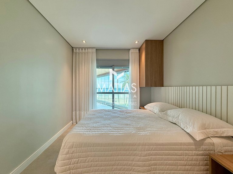 Apartamento Vista Mar Pé na Areia, 5 Suítes, Ar Condicionado