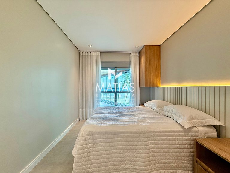 Apartamento Vista Mar Pé na Areia, 5 Suítes, Ar Condicionado
