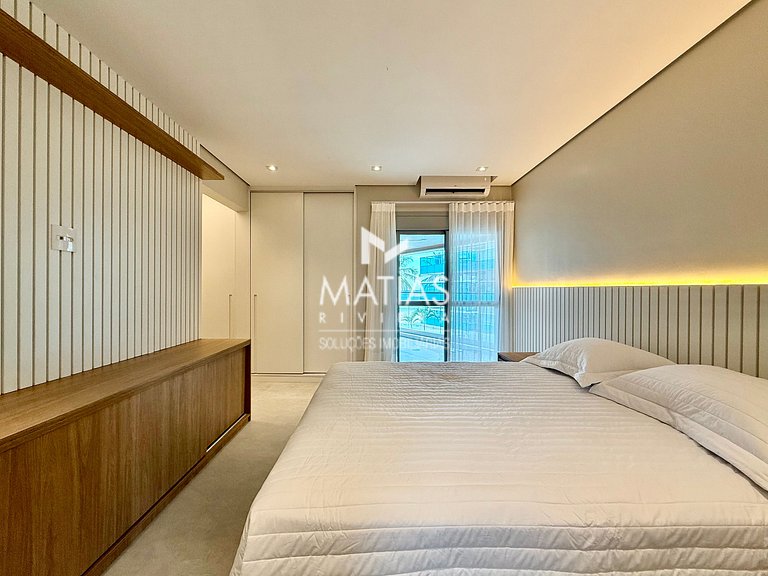 Apartamento Vista Mar Pé na Areia, 5 Suítes, Ar Condicionado