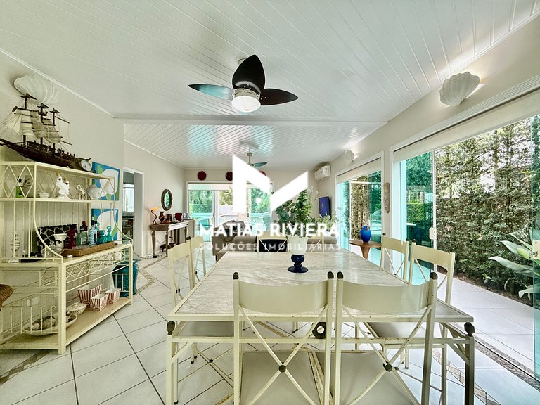 Riviera de São Lourenço 5 Suítes, Piscina com Raia