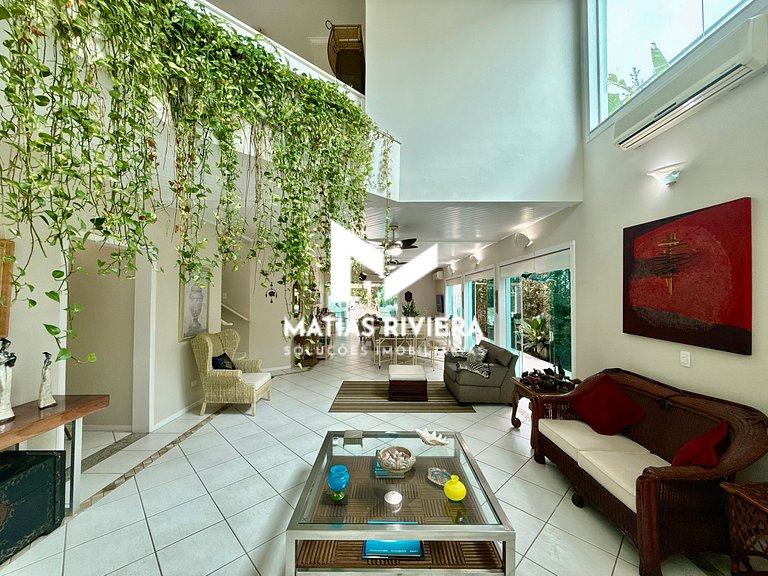 Riviera de São Lourenço 5 Suítes, Piscina com Raia