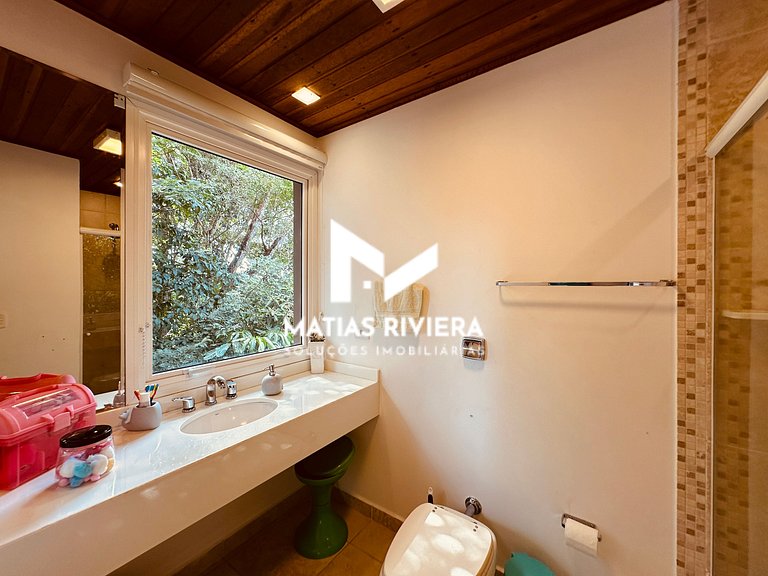 Casa de Luxo na Praia Semi-Privativa em Iporanga