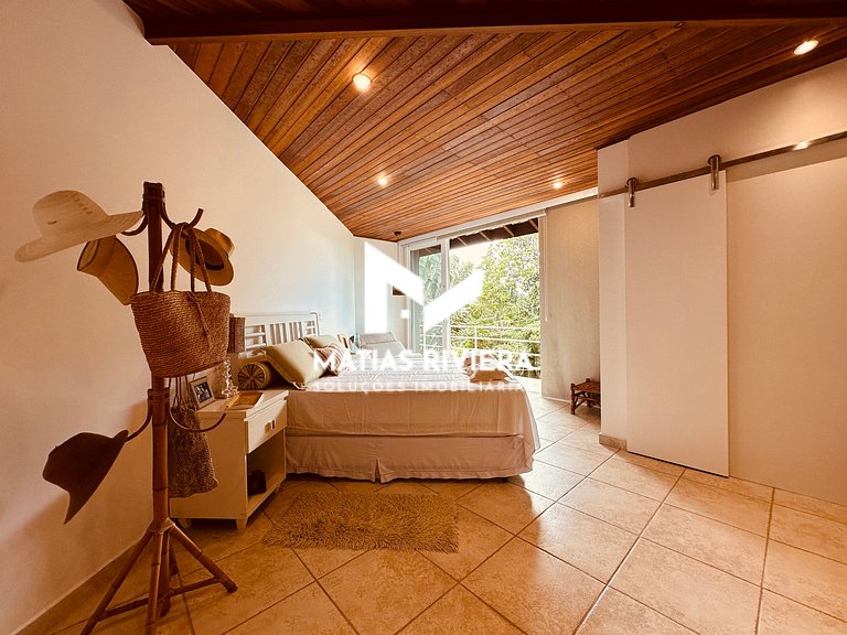 Casa de Luxo na Praia Semi-Privativa em Iporanga