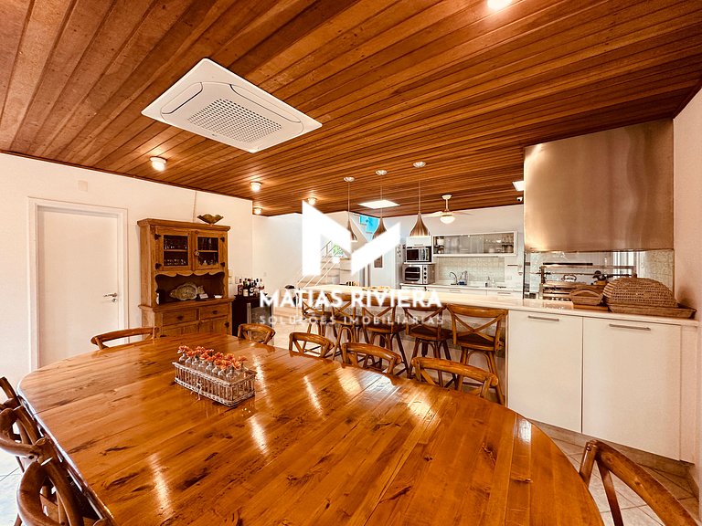 Casa de Luxo na Praia Semi-Privativa em Iporanga